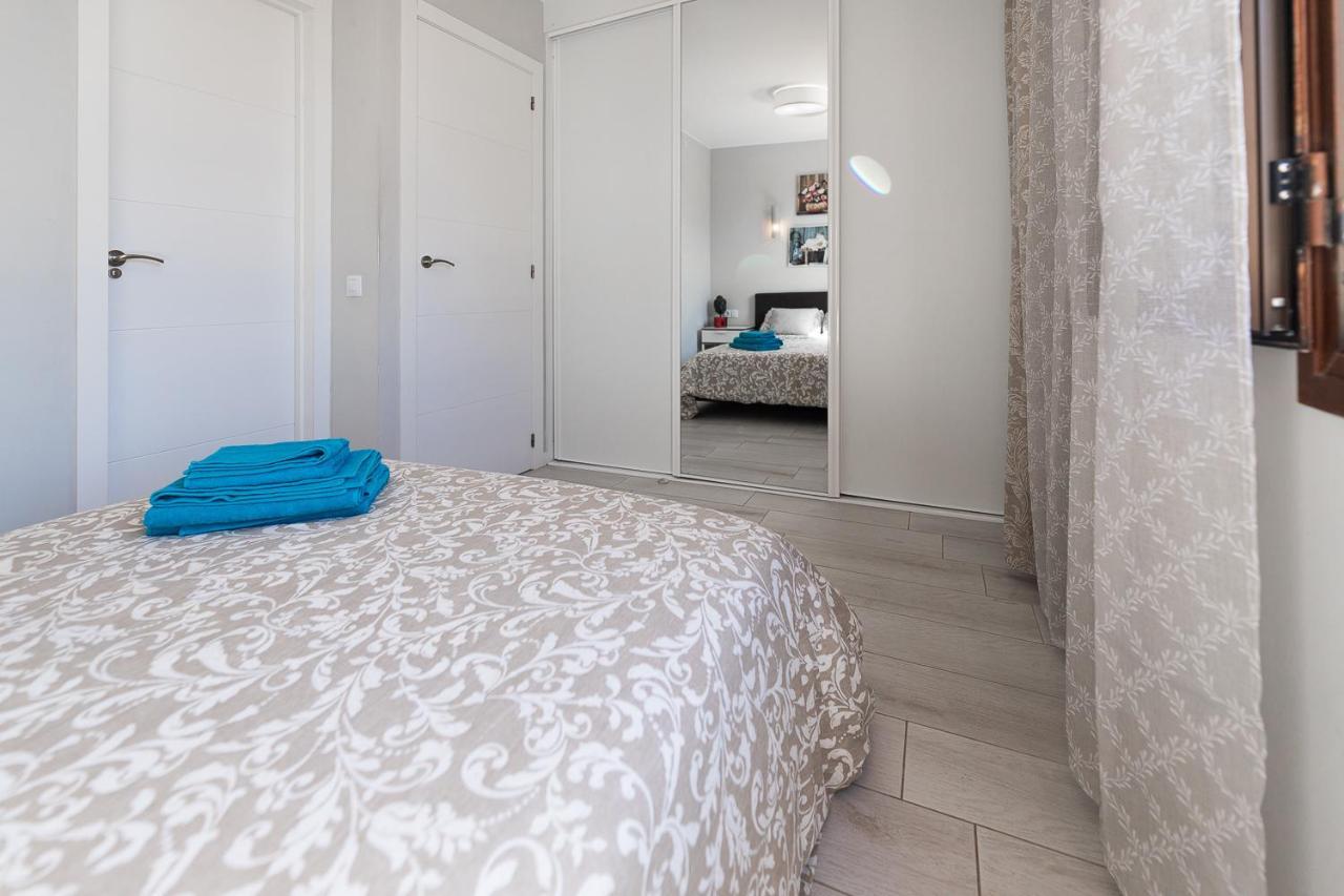Beautiful Duplex In 3 Minutes Walking To The Beach In Playa De Las Americas Экстерьер фото